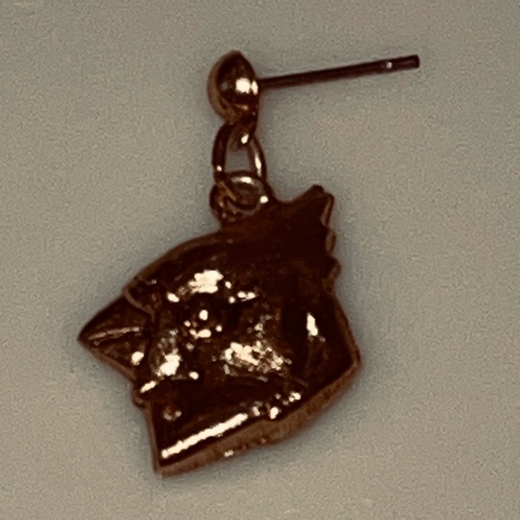 Gold Tone Stud Cardinal Earrings - Picture 6 of 7